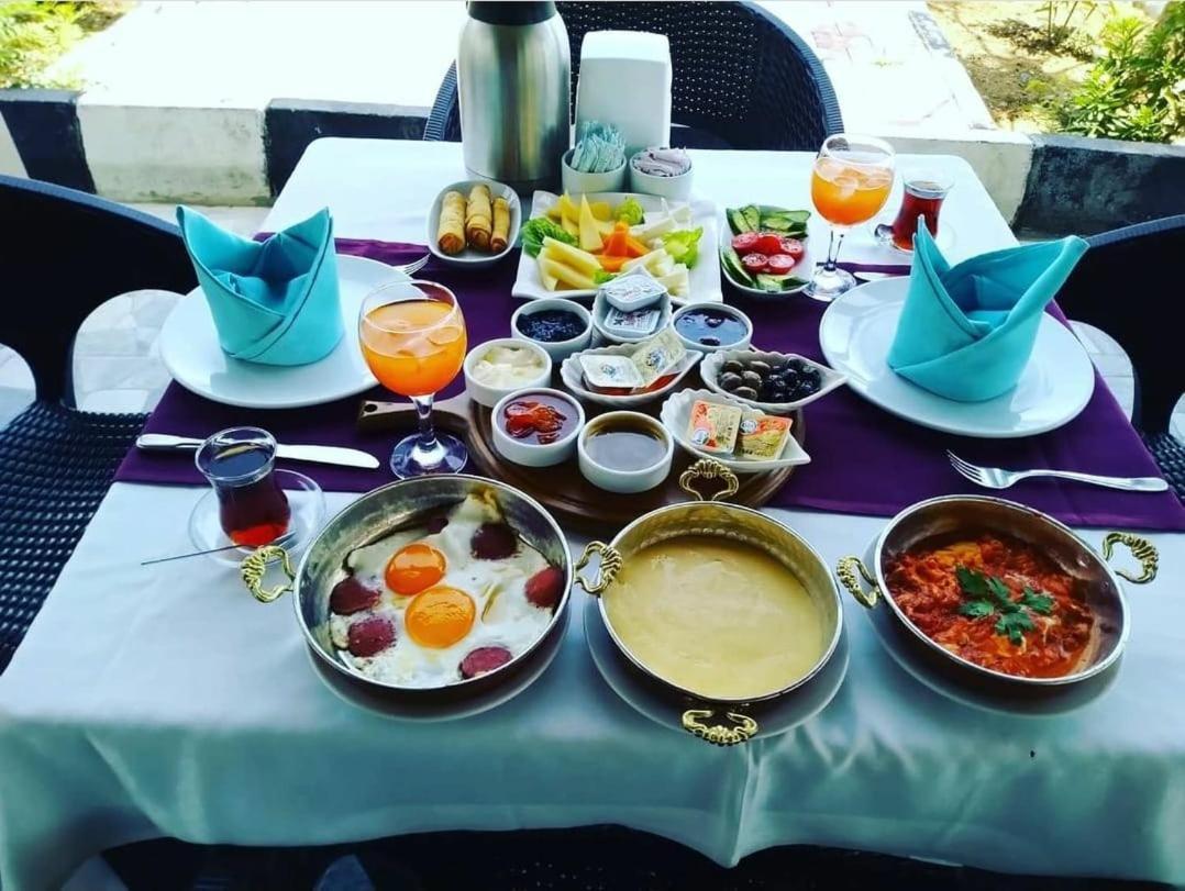 Riverside Garden Resort & Suna'S Beach Club Krini Eksteriør billede